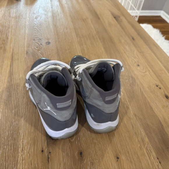 Cool Grey Jordan 11 - Picture 4 of 6